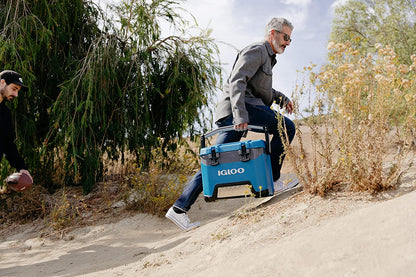 Heavy-Duty 25 Qt BMX Ice Chest Cooler with Cool Riser Technology