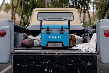 Heavy-Duty 25 Qt BMX Ice Chest Cooler with Cool Riser Technology